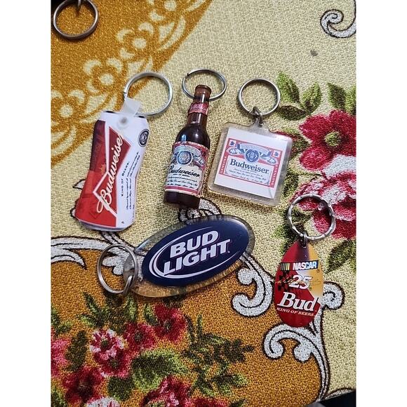 Budweiser Bud Light Key Chain Bundle Beer Bottle Opener Nascar 5 Pieces - Picture 1 of 7